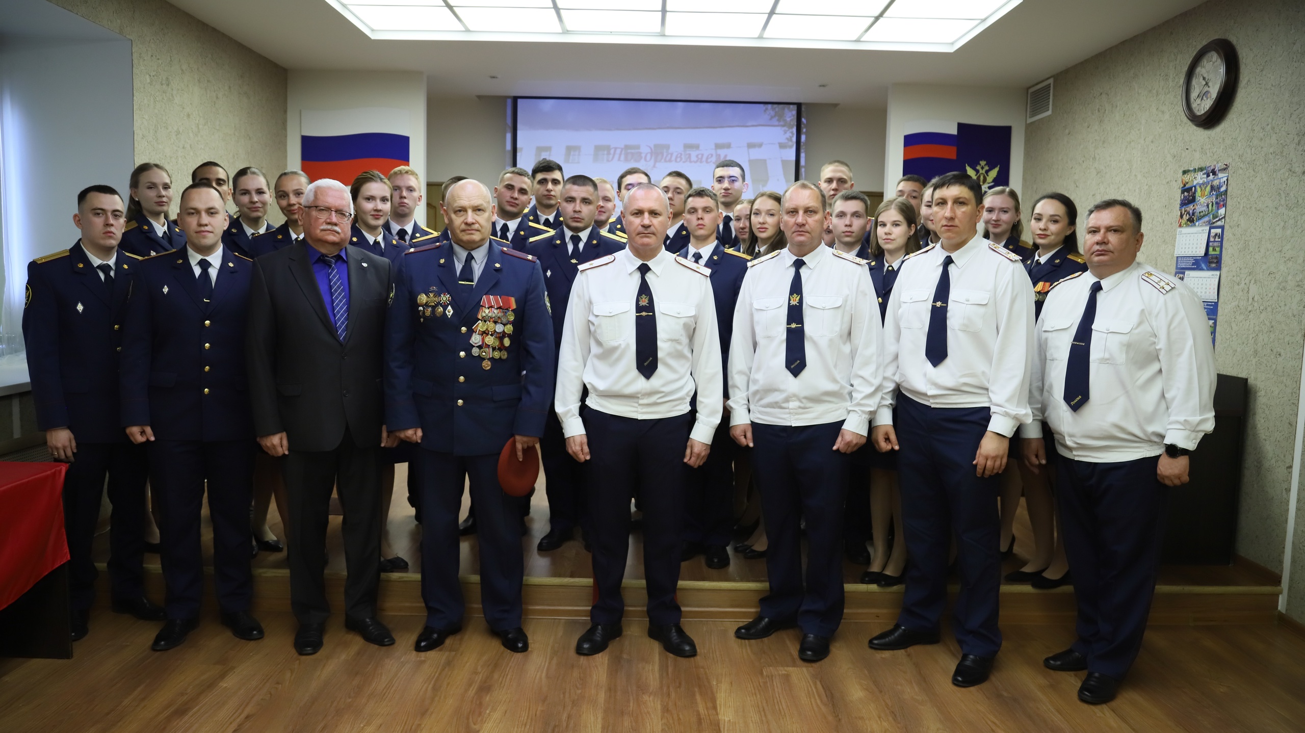 Председатель Пермской краевой организации Общероссийского Профсоюза работников государственных учреждений Алексей Гебауэр принял участие в встрече с выпускниками ВУЗов ФСИН России, прибывшими для прохождения службы в ГУФСИН России по Пермскому краю