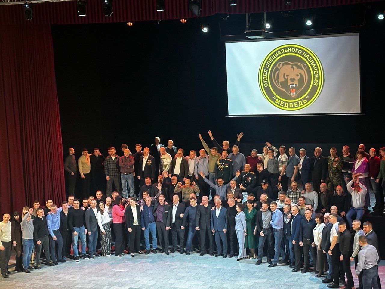 Пермский спецназ не зря зовут « МЕДВЕДЕМ ».  Отряд специального назначения «Медведь» ГУФСИН России по Пермскому краю отметил 35-летие со дня образования.